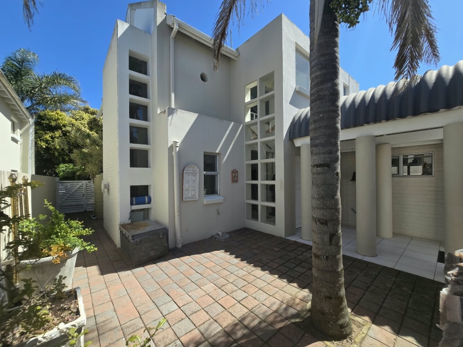 4 Bedroom Property for Sale in Royal Alfred Marina Eastern Cape